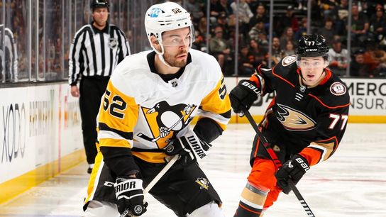 Freeze Frame: Friedman says, 'Hey, how are ya?' to Shattenkirk taken in Anaheim, Calif. (Penguins)